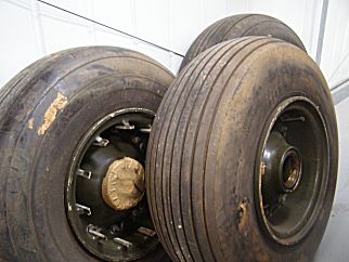 Three spare HLH wheels