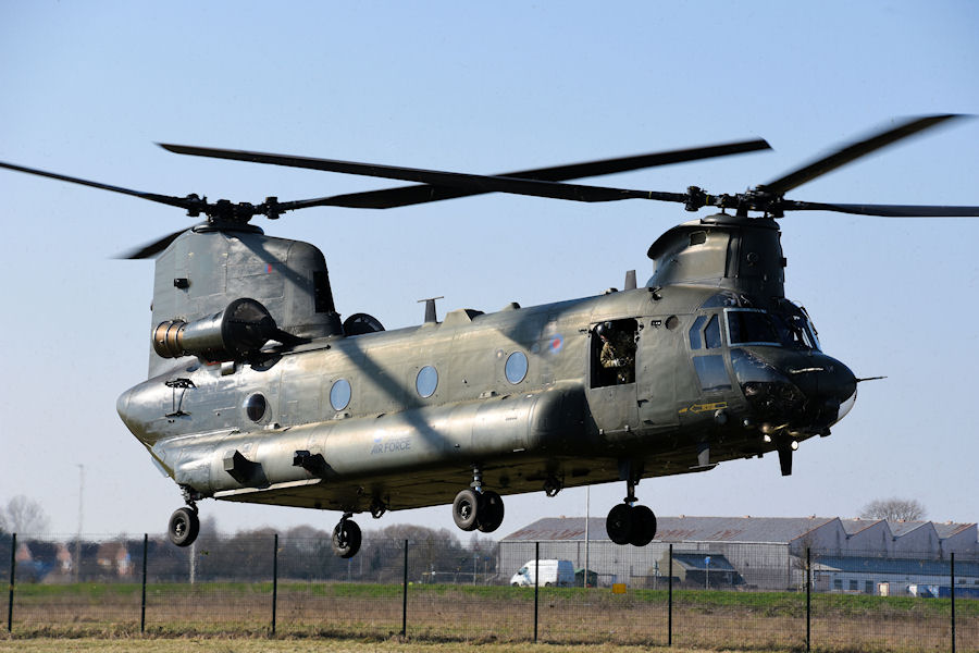 Chinook Helicopter ZH893 at The Helicopter Museum