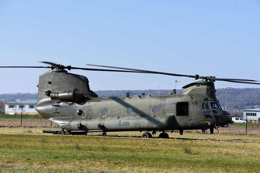 Chinook Helicopter ZH893 at The Helicopter Museum